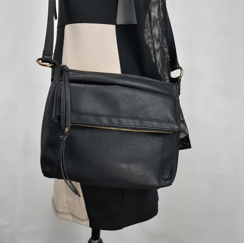 Sonoma black cross body bag